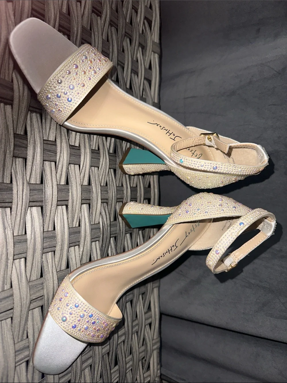 Betsey Johnson Pearl White Heels Box with Teal Script
